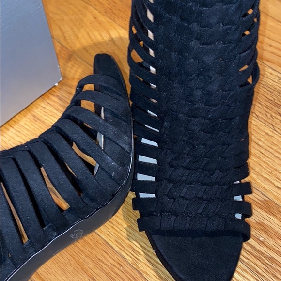 Fergie Tilde Black Heel Sandal, 8,5 - Picture 10 of 10